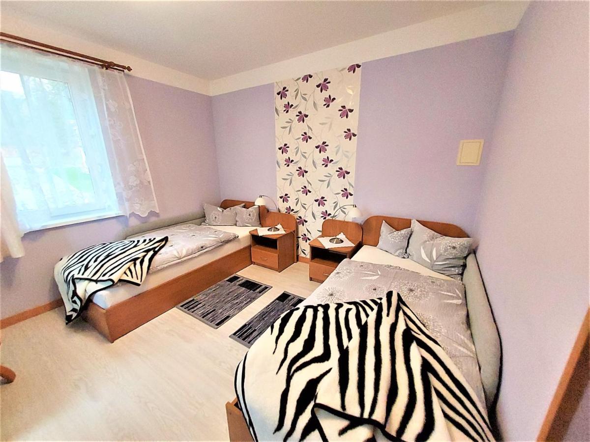 Aga - Komfortowe Pokoje Z Lazienkami - Aneks Kuchenny - Doskonala Lokalizacja Blisko Centrum - Parking W Cenie Pobytu - Zapraszamy! Karpacz Habitación foto