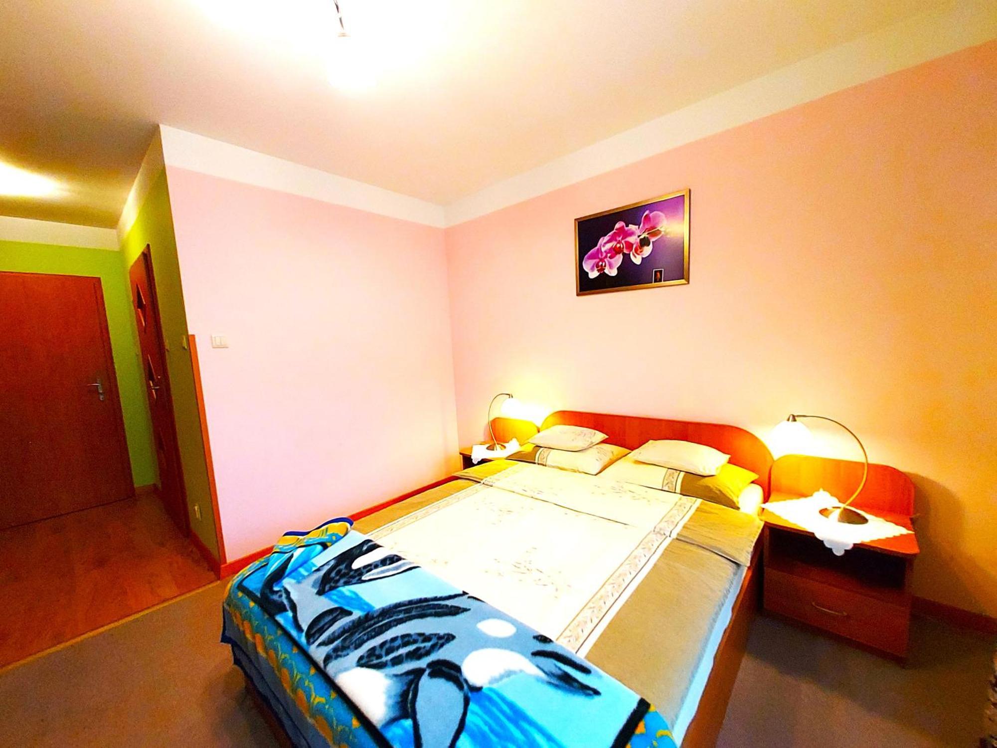 Aga - Komfortowe Pokoje Z Lazienkami - Aneks Kuchenny - Doskonala Lokalizacja Blisko Centrum - Parking W Cenie Pobytu - Zapraszamy! Karpacz Habitación foto